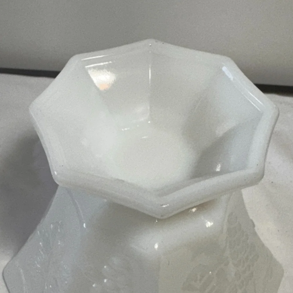 White Milk Glass Paneled Grapes & Leaves Bowl Footed Compote‎ Leaf